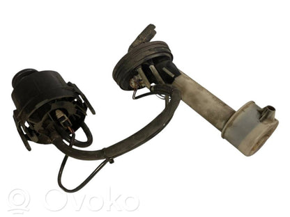 Fuel pump (in the fuel tank)