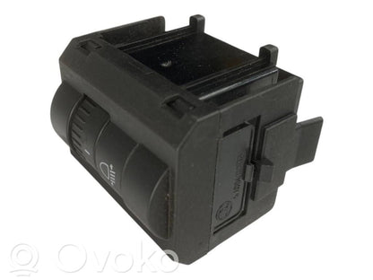 Headlight leveling switch