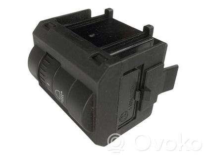 Headlight leveling switch