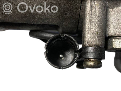 Air conditioner compressor (pump)