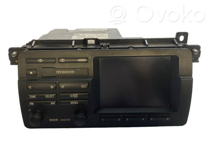 Radio / CD/DVD atskaņotājs / navigācija