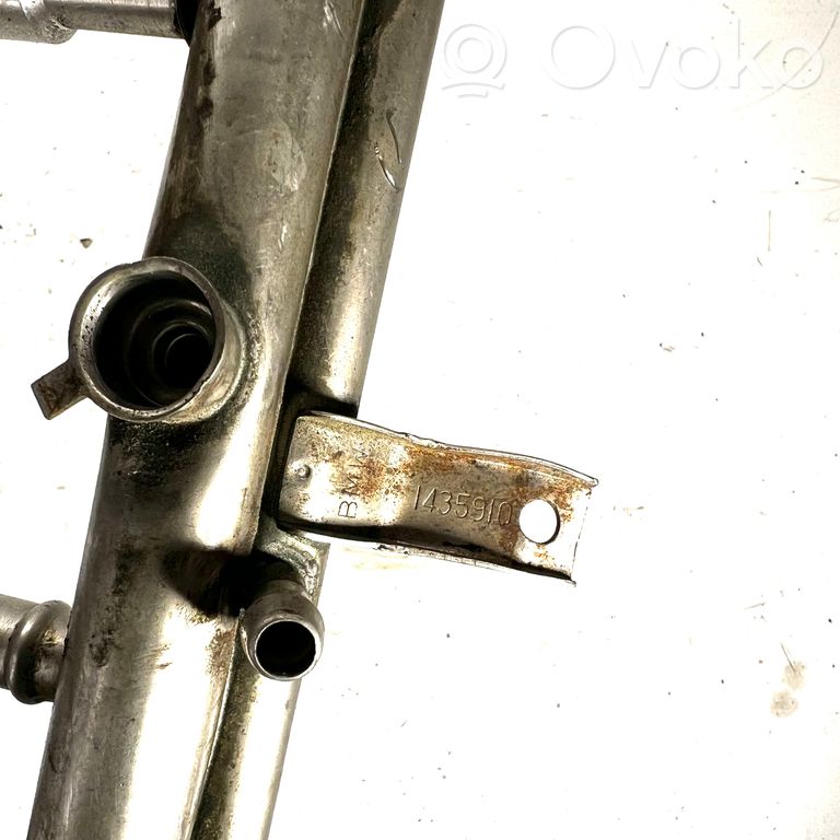 Degvielas maģistrālā caurule