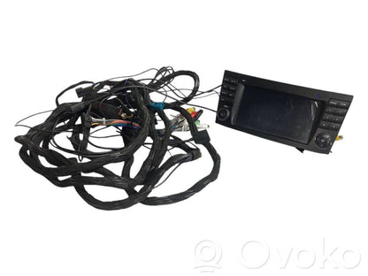 Radio / CD/DVD atskaņotājs / navigācija