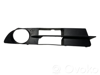 Pretmiglas luktura dekoratīvais režģis