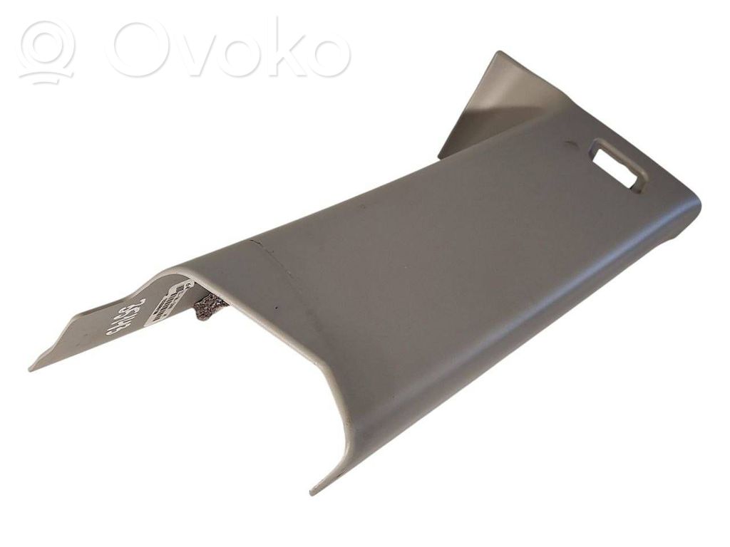 (C) statņa dekoratīvā apdare