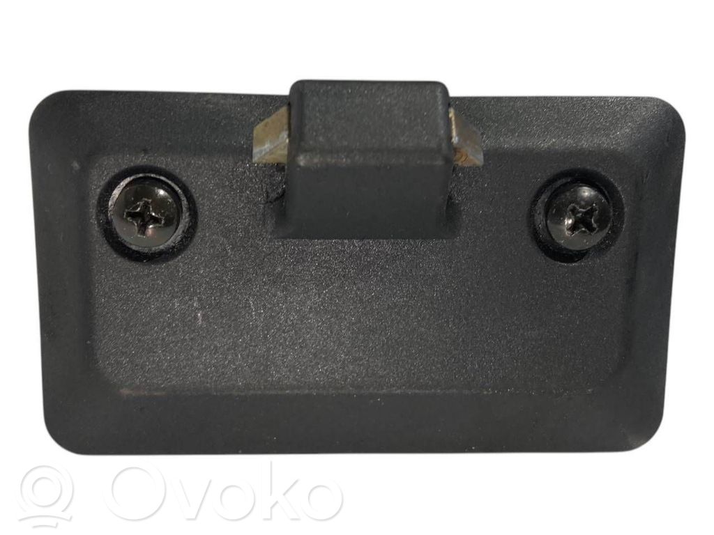 Mantu nodalījuma slēdzene