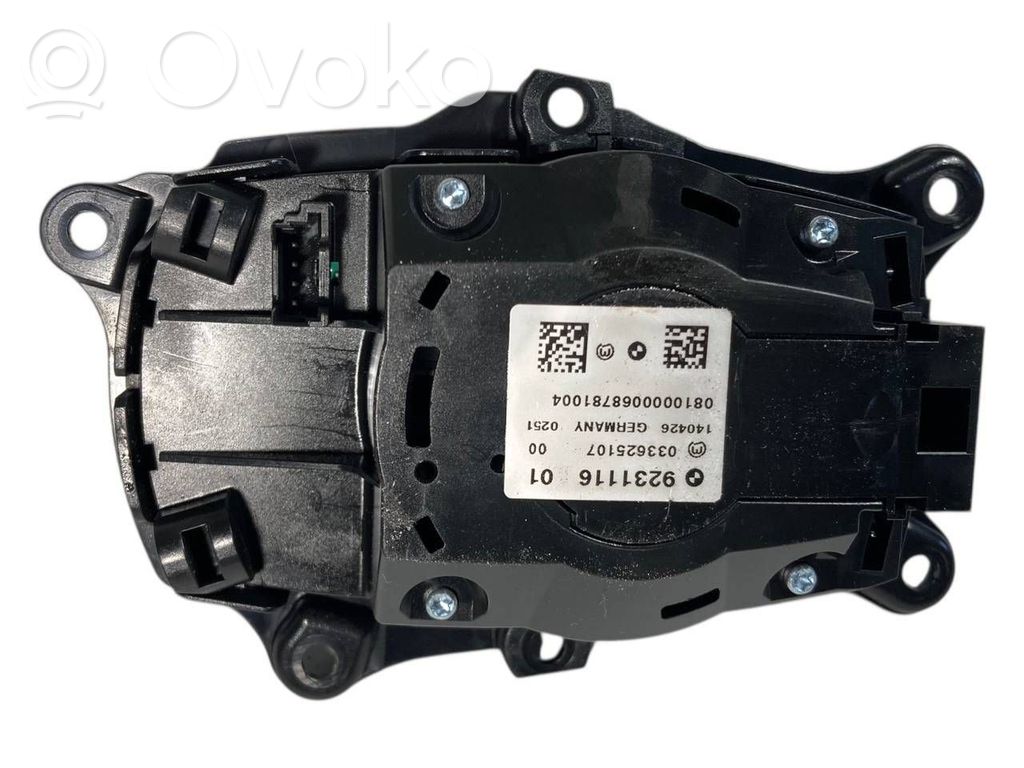 Multimediju kontrolieris