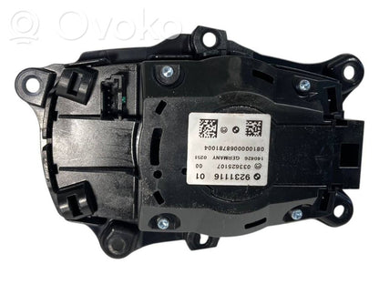 Multimediju kontrolieris