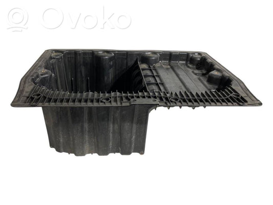 Trunk storage compartment