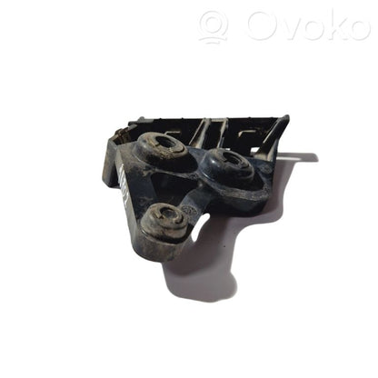 Кронштейн крепления заднего бампера