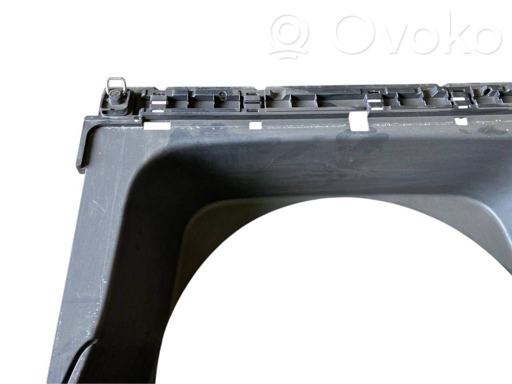 Bagāžnieka sānu apakšējās apdares panelis