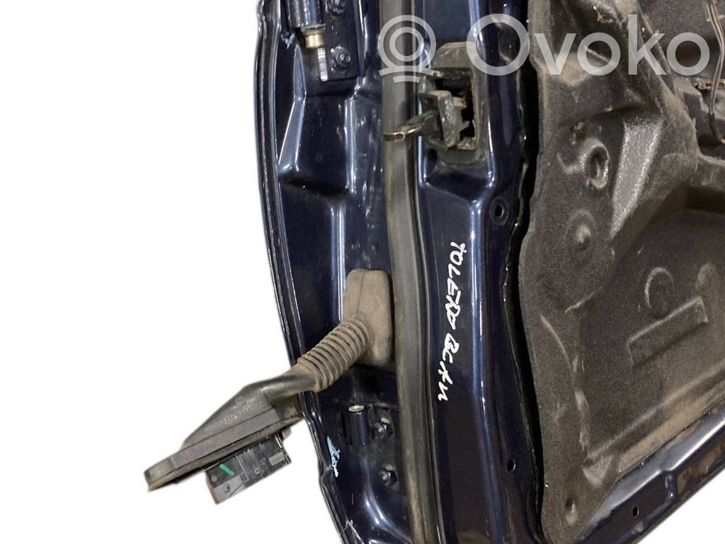 Rear door
