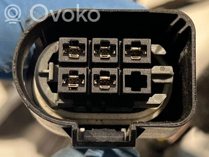 Priekšējo durvju vadu instalācija