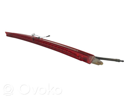 Papildu bremžu signāla lukturis