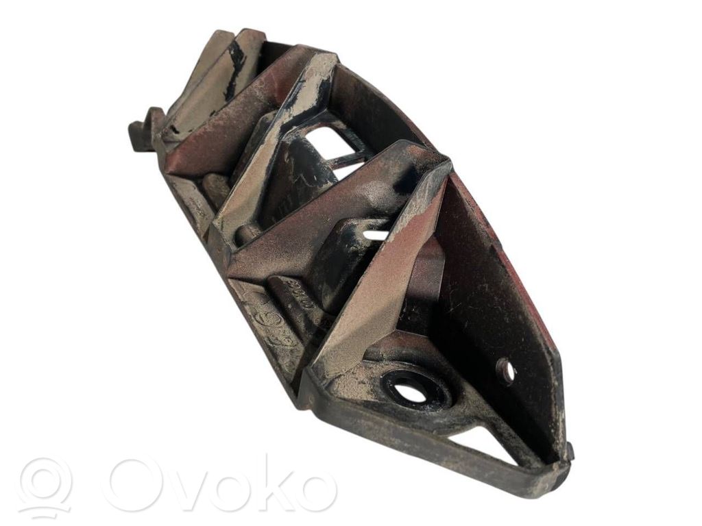 Aizmugurējā bufera montāžas kronšteins