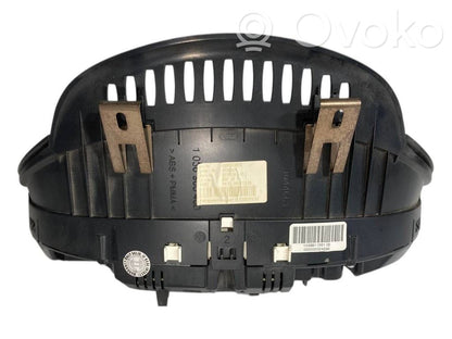 Speedometer (in the instrument panel)