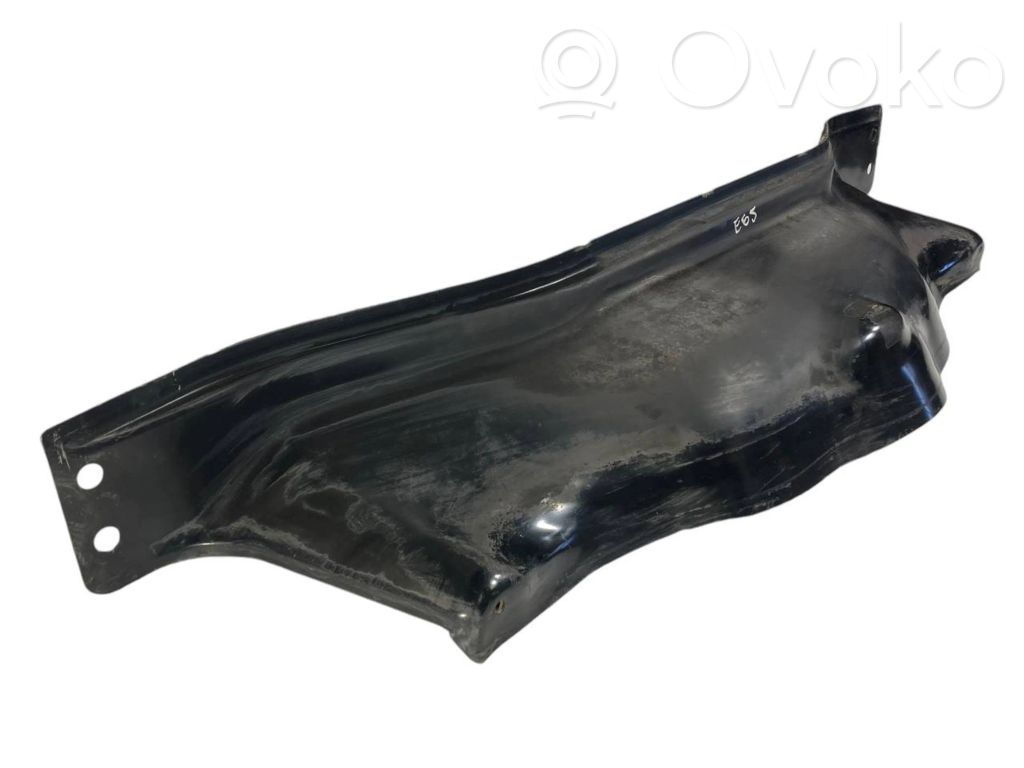 Cita veida dzinēja nodalījuma detaļa