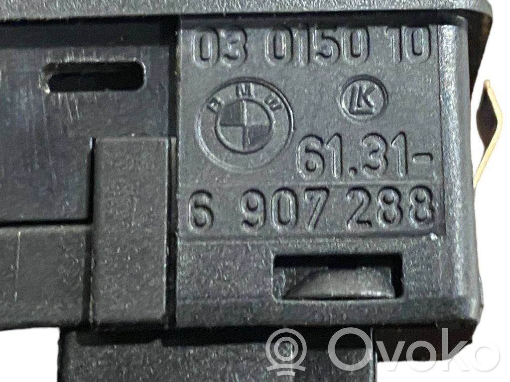 Jumta lūkas slēdzis