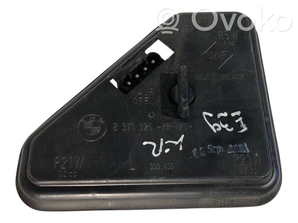 Aizmugures spuldzes vāka turētājs