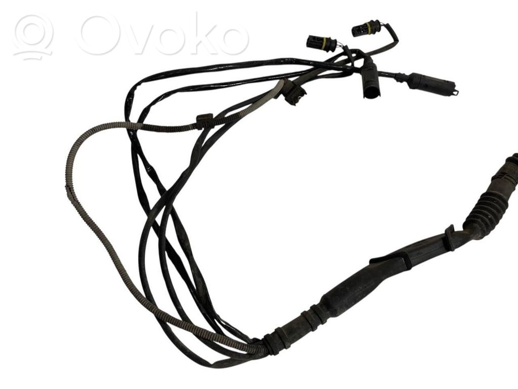 Dzinēja vadu instalācija