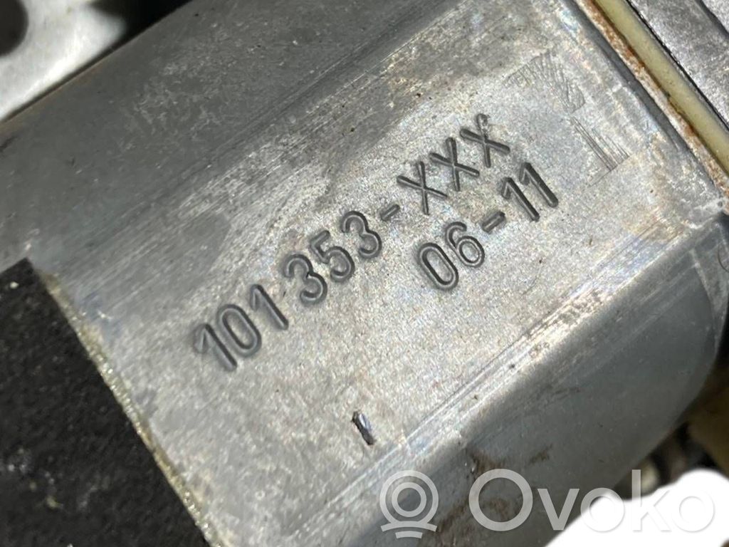 Priekšpusē elektriskā loga pacelšanas mehānisma komplekts