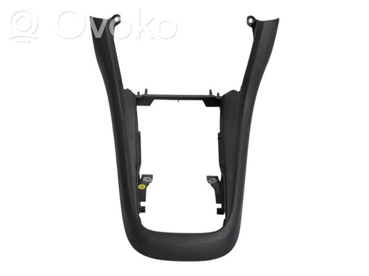 Cita veida vidus konsoles (tuneļa) elementi