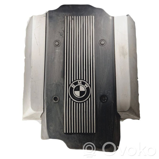 Крышка двигателя (декоративная отделка)