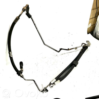 Stūres pastiprinātāja šļūtene (-es) / caurulīte (-es)