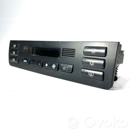 Gaisa kondicioniera / klimata kontroles / salona apsildes vadības bloks (salonā)