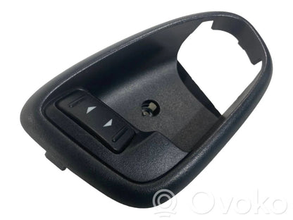 Front door handle cover