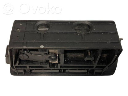 Другая часть интерьера