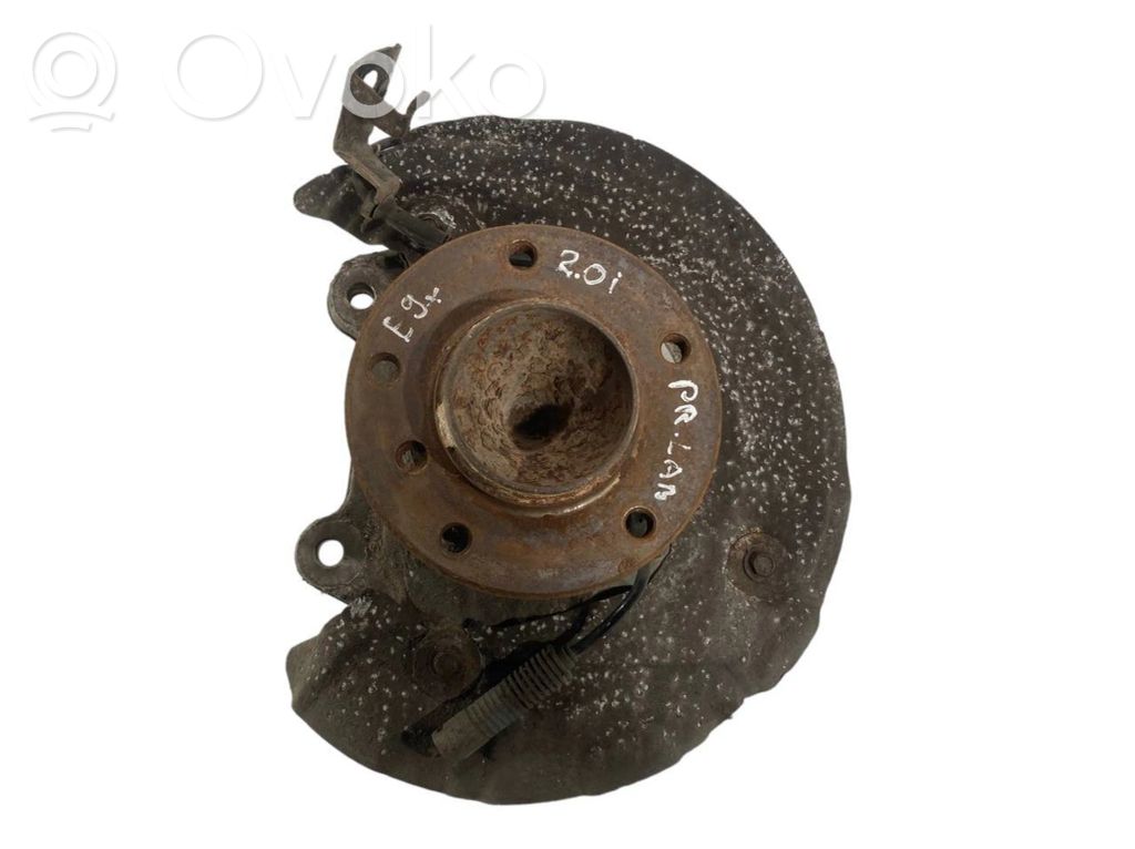 Priekšējā riteņa rumbas vārpstas šarnīrs (stupica, capfa)