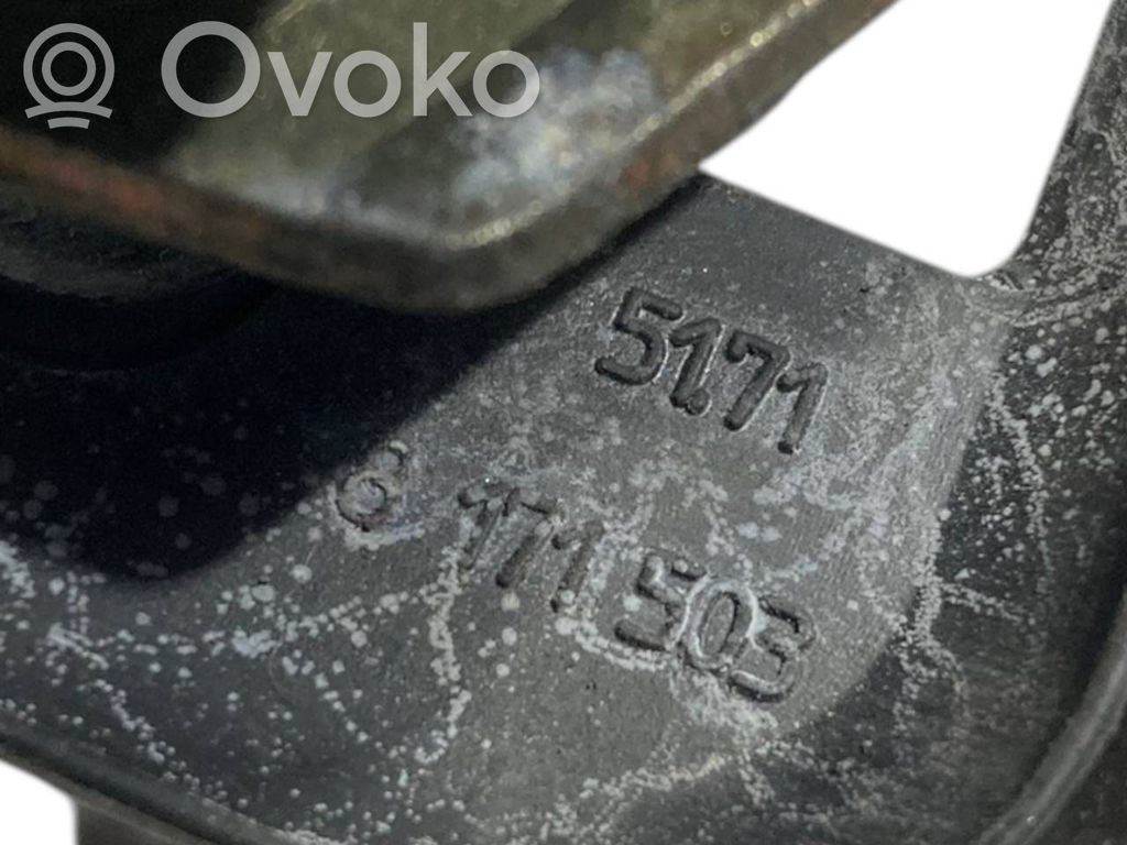 Durvju atvēruma ierobežotājs