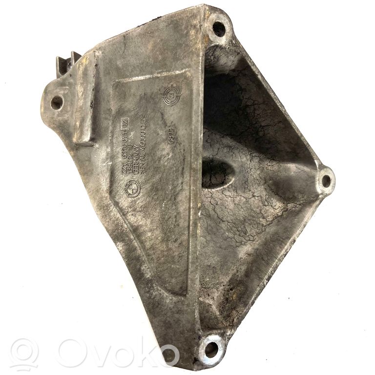 Dzinēja nostiprināšanas stiprinājums-kronšteins