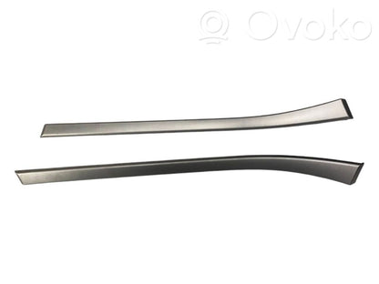 Sēdekļu un durvju dekoratīvās apdares komplekts