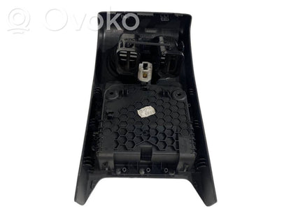 Aizmugurējā gaisa - ventilācijas reste