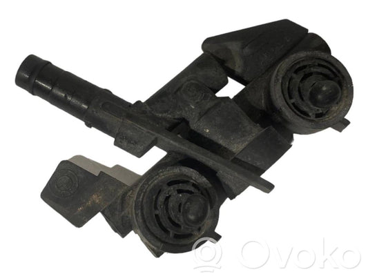 Lukturu mazgātāja sprausla (-as)