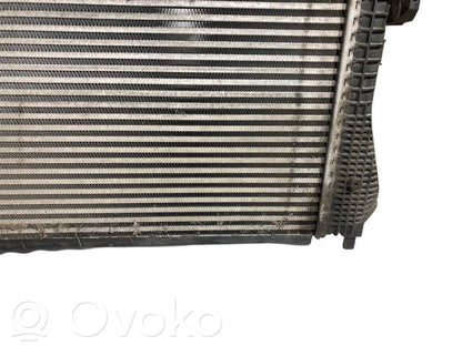Starpdzesētāja radiators