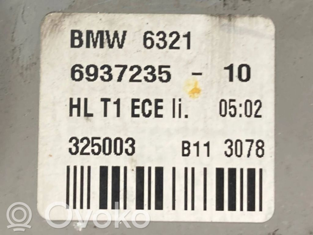 Задний фонарь в кузове