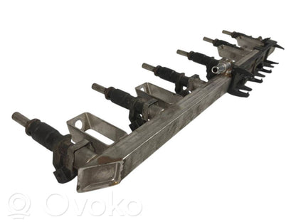 Degvielas maģistrālā caurule