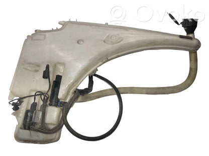 Logu šķidruma tvertne