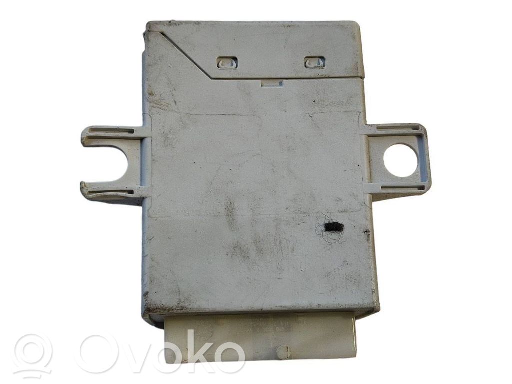 Bagāžnieka pārsega vadības bloks