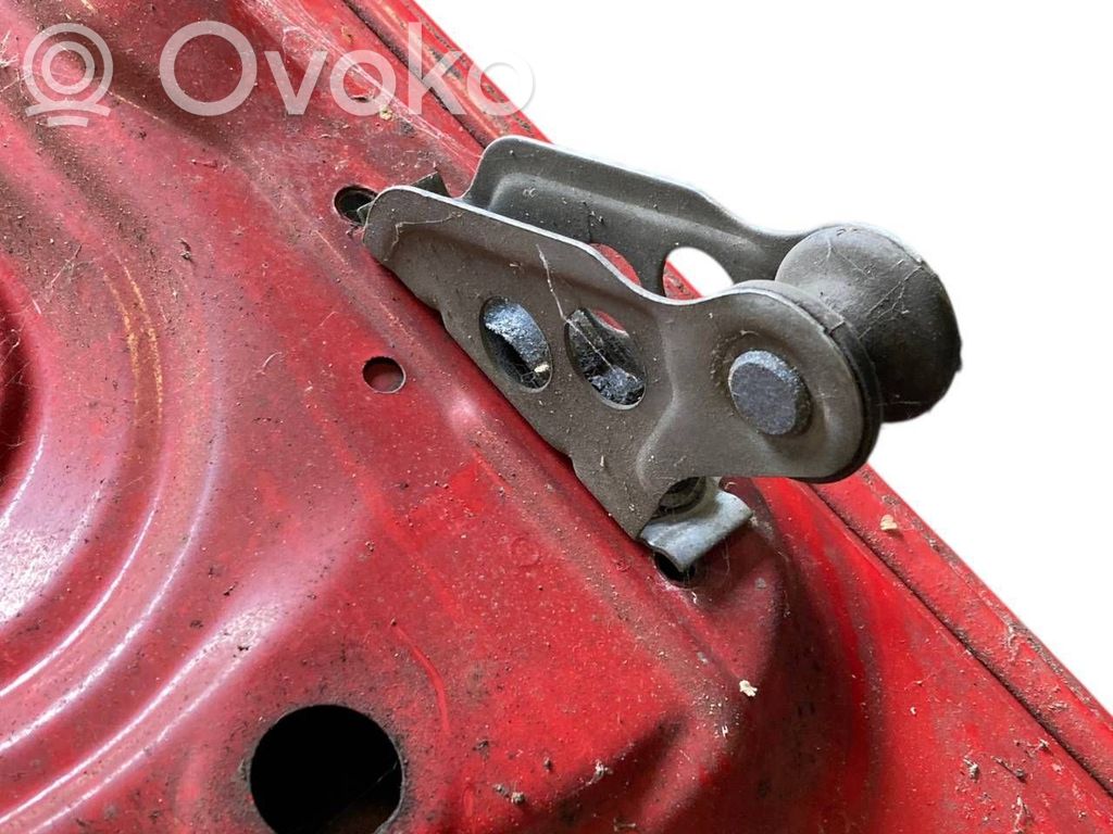 Dzinēja pārsegs (vāks)