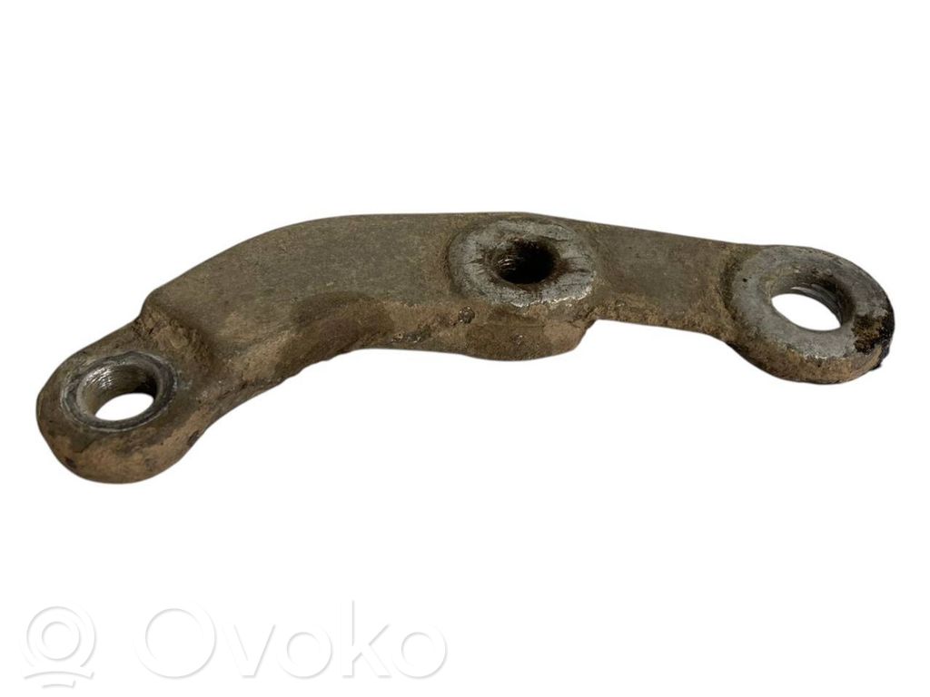 Stabilizatora stiprinājums (priekšā)