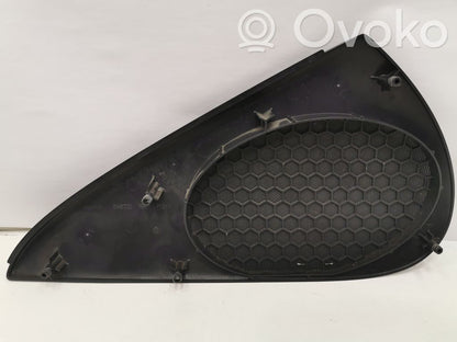 Front speaker decorative trim