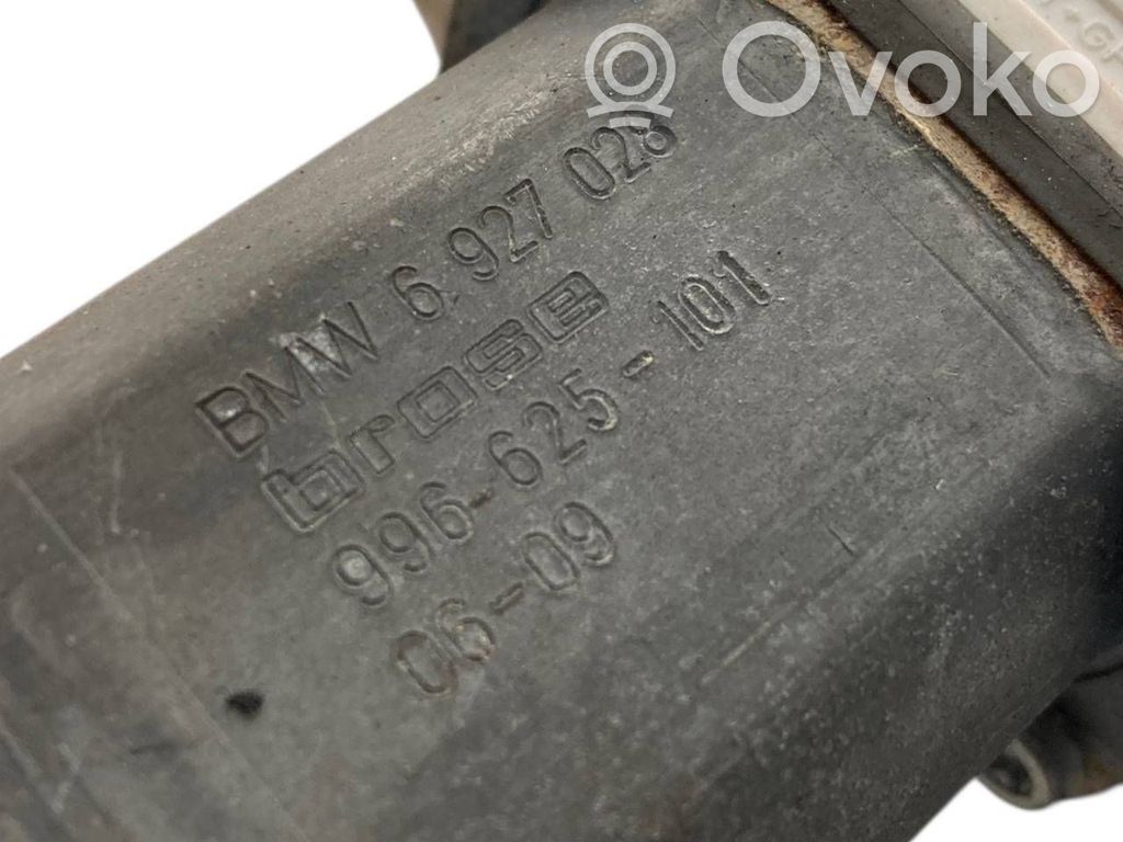 Priekšpusē elektriskā loga pacelšanas mehānisma komplekts