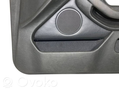 Priekšējo durvju apdare