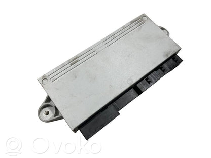 Durvju vadības bloks