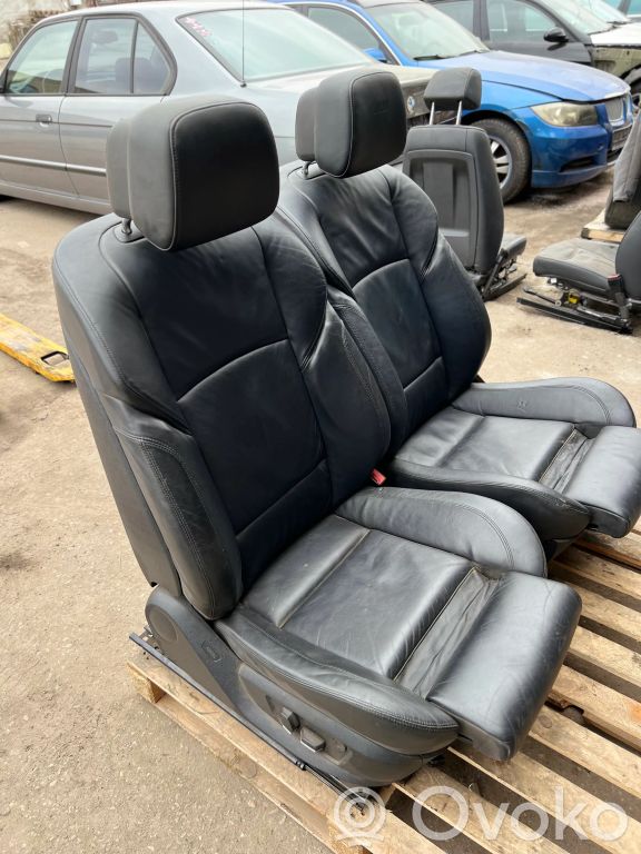 Комплект сидений