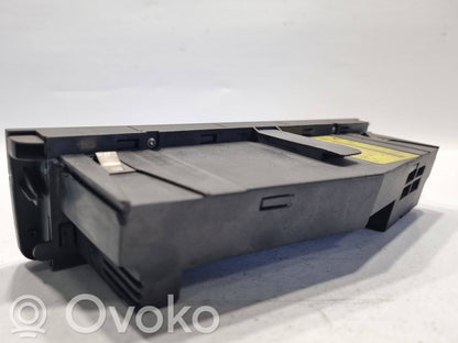 Gaisa kondicioniera / klimata kontroles / salona apsildes vadības bloks (salonā)